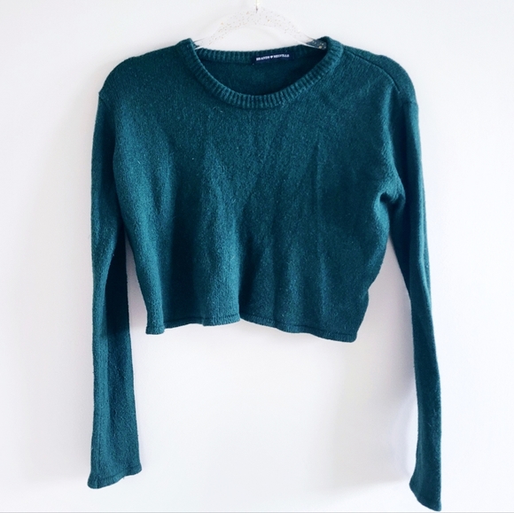 Brandy Melville Cropped Sweater - Picture 1 of 2